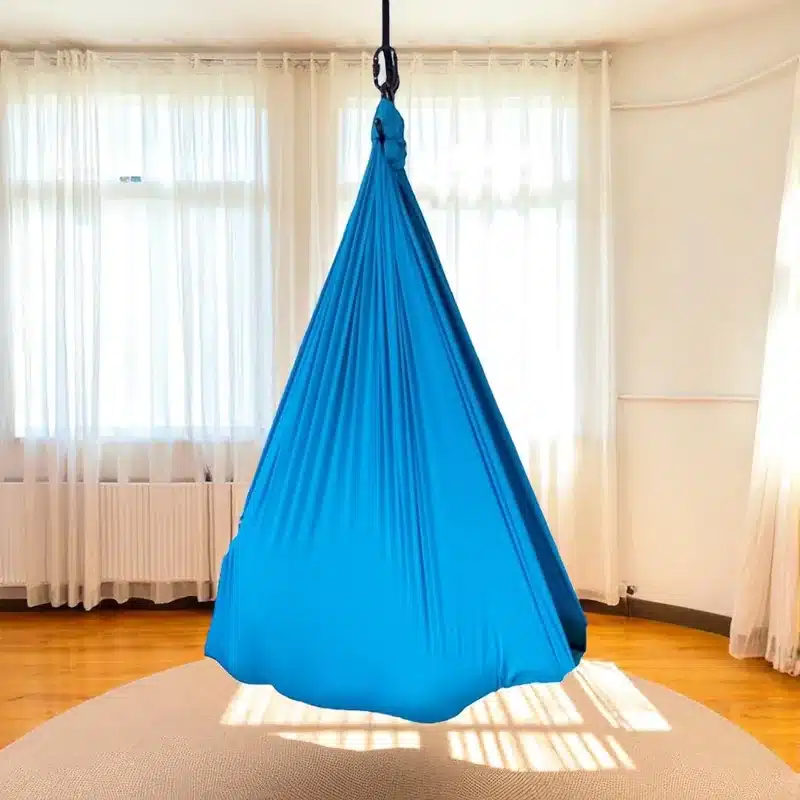 Compression swing thumbnail